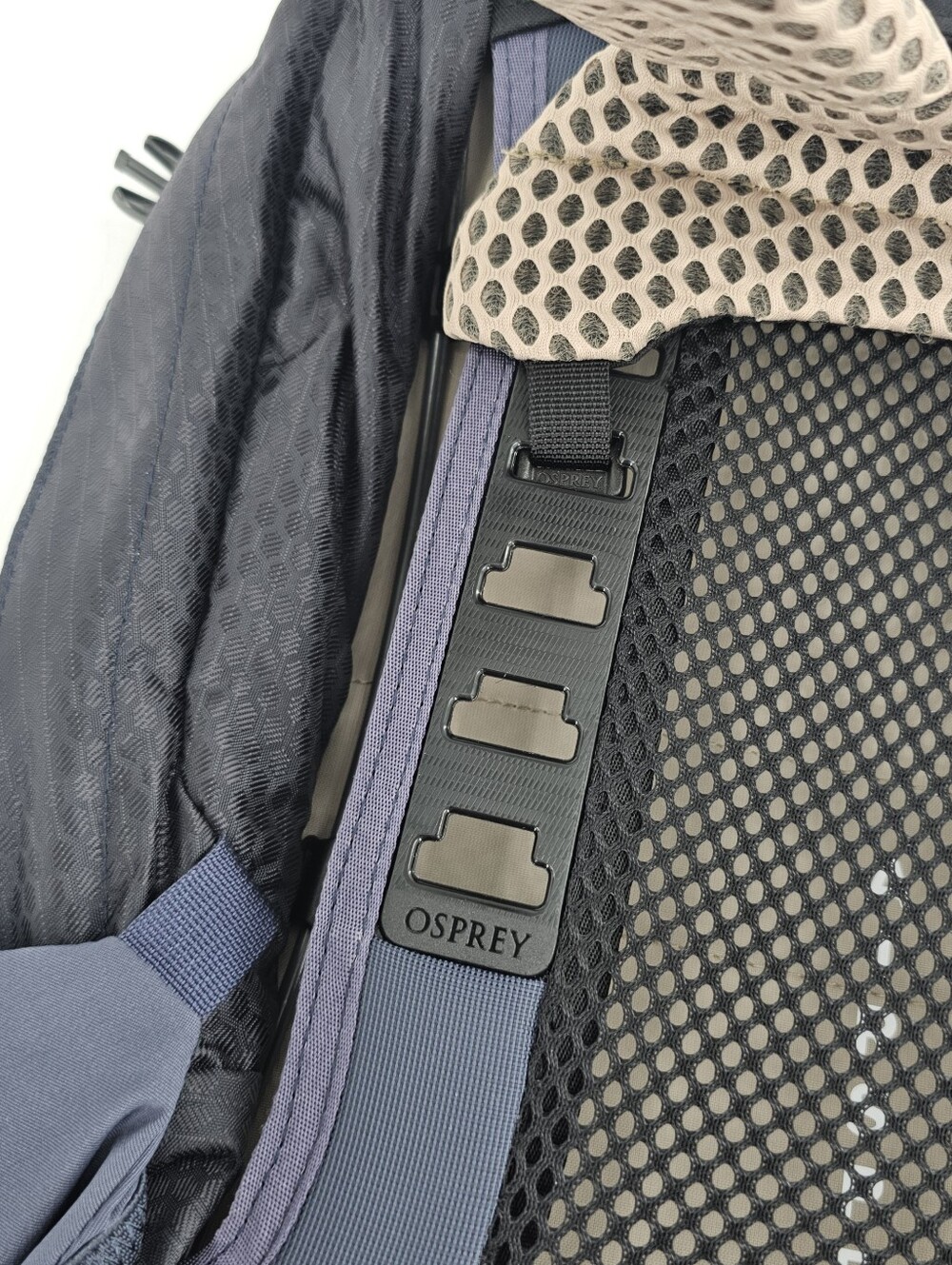 Osprey Mira 22 x-Res Anchor Blue OS Backpack Hike Hydration Sustainable Design - Picture 8 of 14